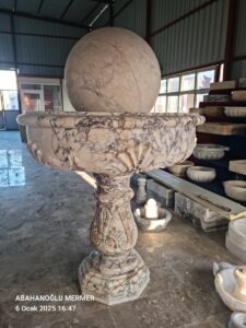 Meydan Fıskiyesi" "Meydan Şelalesi" "Bahçe Fıskiyesi" "Mermer Cami Fıskiyesi" "Cami fıskiyesi" "Meydan Fıskiyesi" "Mermer Meydan Fıskiyesi" "Mermer Fıskiye